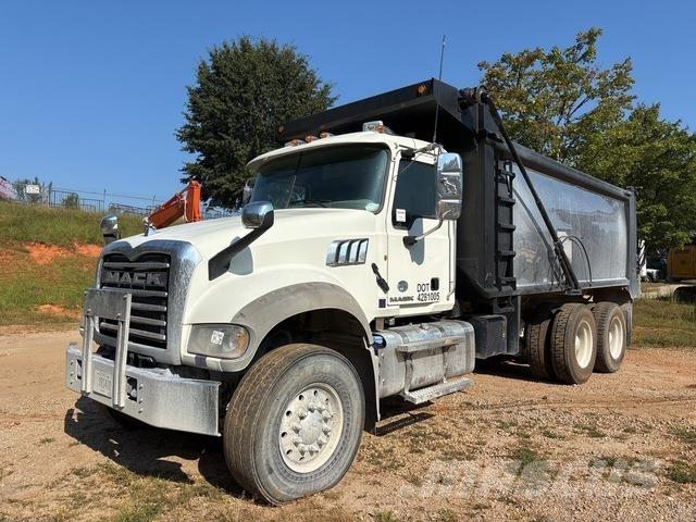 Mack GU713 Sora- ja kippiautot