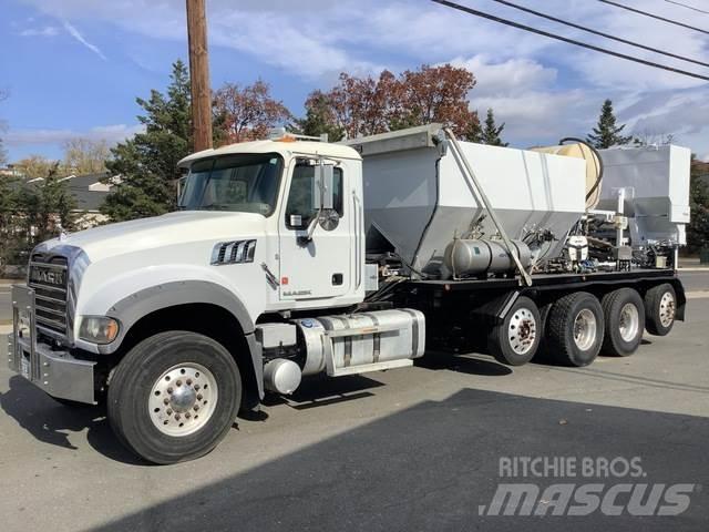 Mack GU713 Betonikuorma-autot