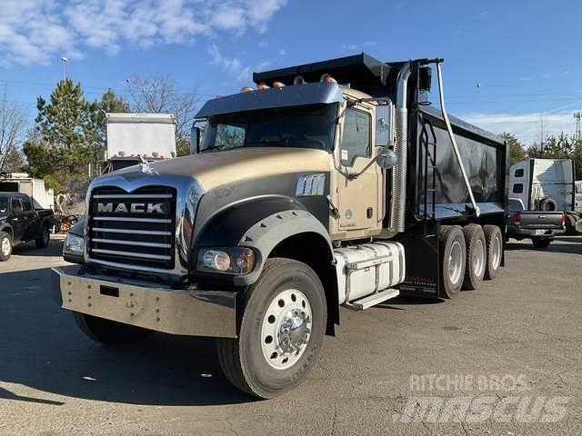 Mack GU713 Sora- ja kippiautot