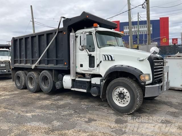 Mack GU713 Sora- ja kippiautot