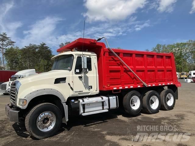 Mack GU713 Sora- ja kippiautot