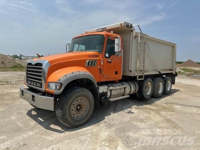 Mack GU713 Sora- ja kippiautot