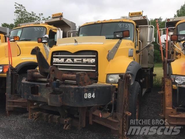 Mack GU713 Lumiaurat