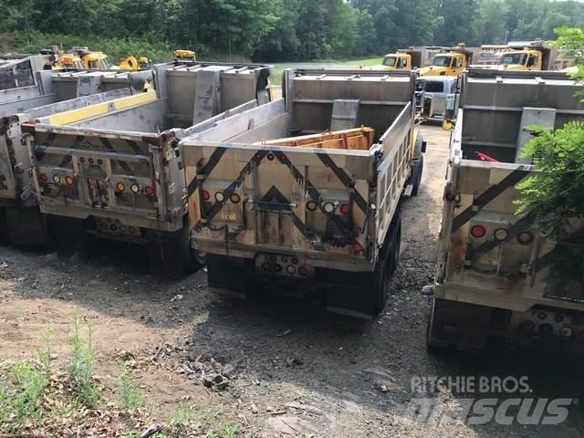Mack GU713 Lumiaurat
