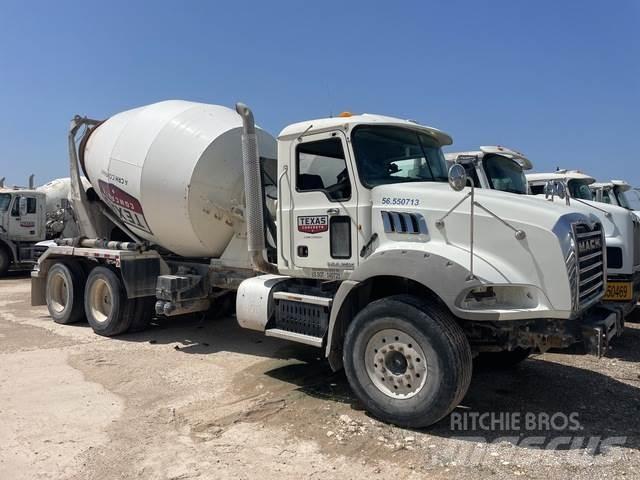 Mack GU813 Muut kuorma-autot