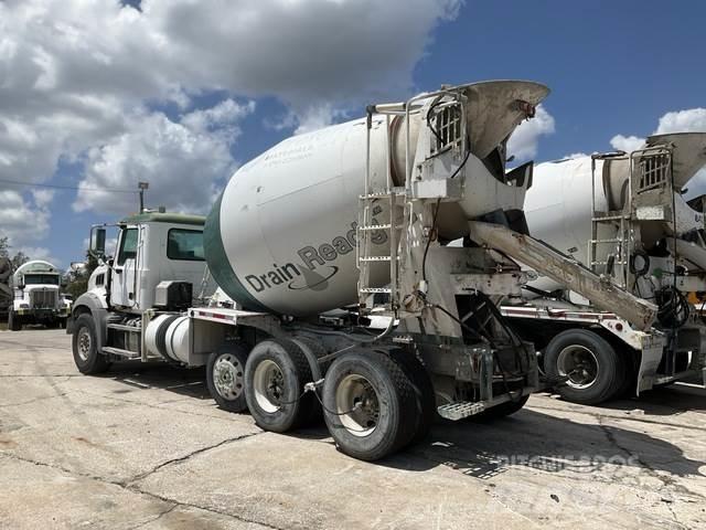 Mack GU813 Muut kuorma-autot