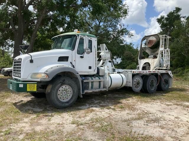 Mack GU813 Muut kuorma-autot