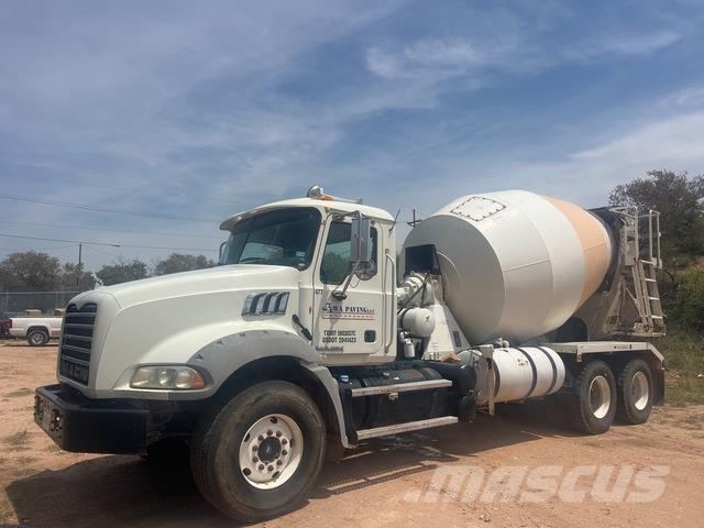 Mack GU813 Muut kuorma-autot
