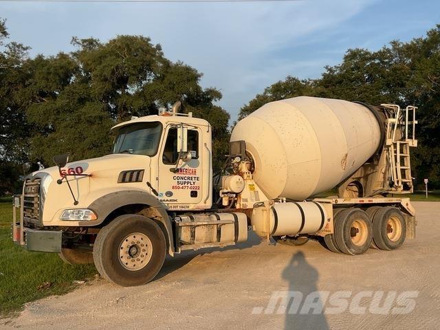 Mack GU813 Muut kuorma-autot