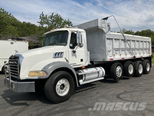 Mack GU813 Sora- ja kippiautot