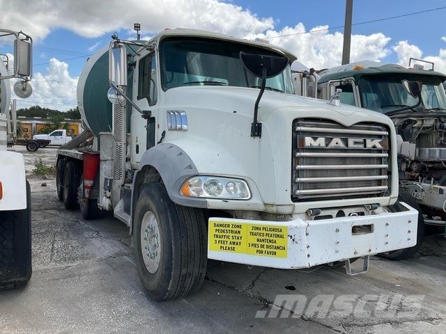 Mack GU813 Muut kuorma-autot