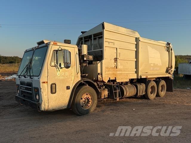 Mack LEU613 Jäteautot