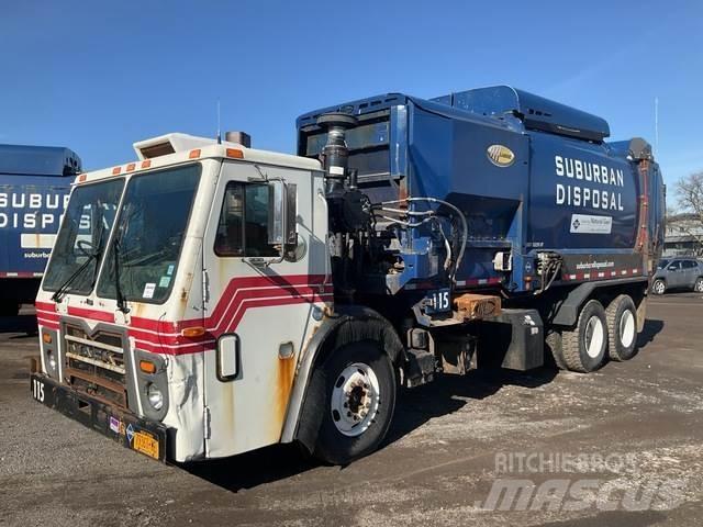 Mack LEU633 Jäteautot