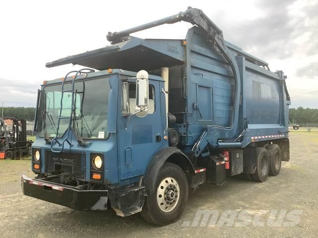 Mack MR688S Jäteautot