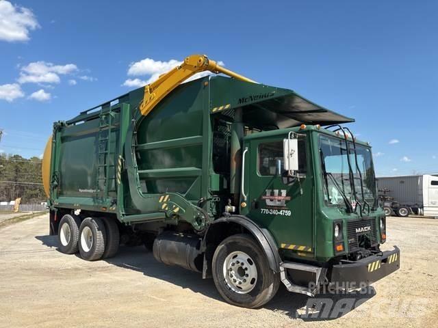 Mack MR690S Jäteautot