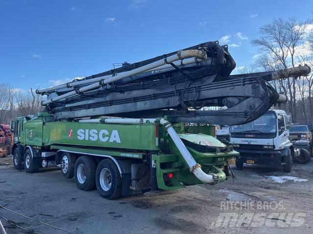 Mack MRU613 Betonipumppuautot