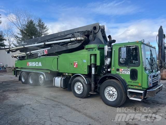 Mack MRU613 Betonipumppuautot