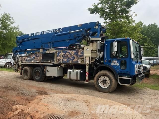 Mack MRU613 Betonipumppuautot