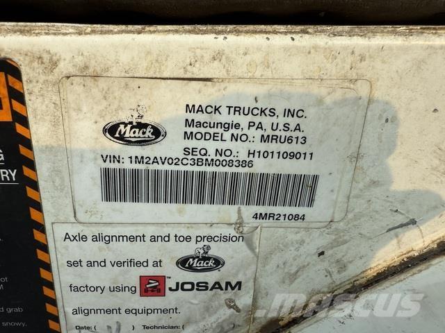 Mack MRU613 Jäteautot