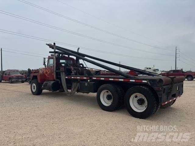 Mack RD600 Muut koneet