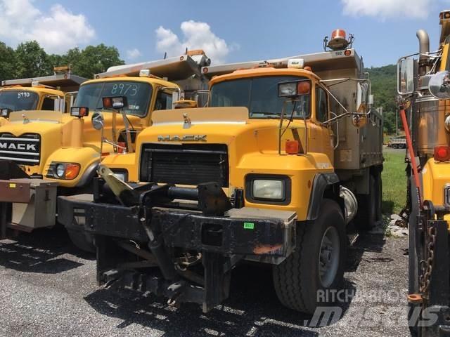Mack RD600 Lumiaurat