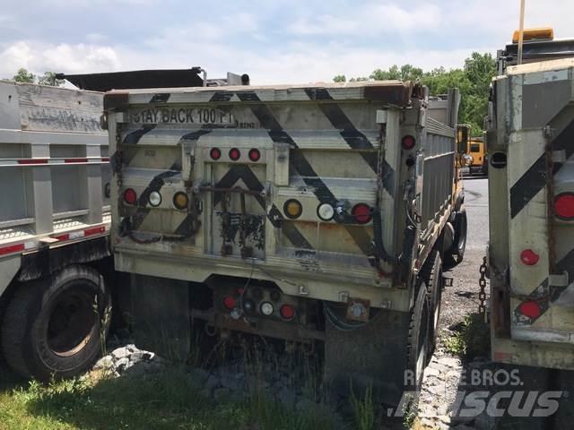 Mack RD600 Lumiaurat