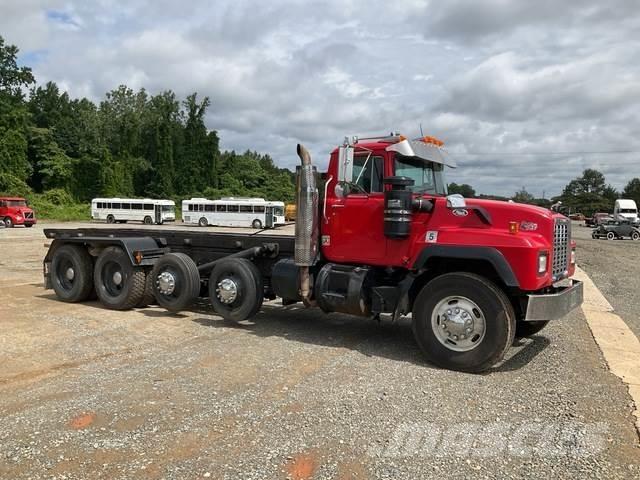 Mack RD688S Nostovarsi-vaihtolavakuorma-autot