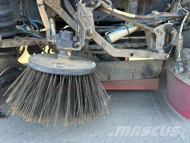 MAN TGM18.290 Lakaisuautot