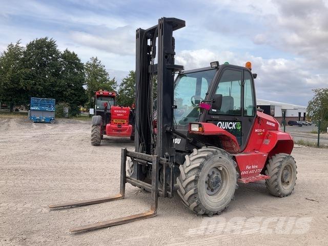 Manitou M30-4 Maastotrukit