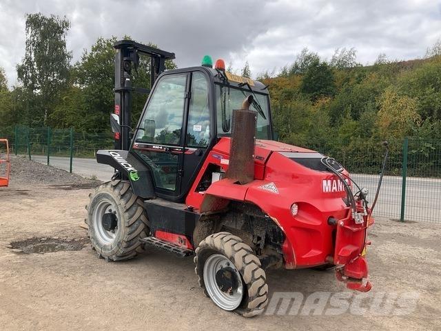 Manitou M30-4 Maastotrukit