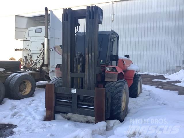Manitou MA470T Maastotrukit