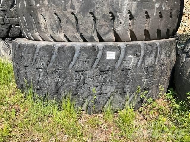 Michelin XDR2 Renkaat ja vanteet