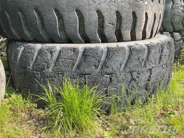 Michelin XDR2 Renkaat ja vanteet