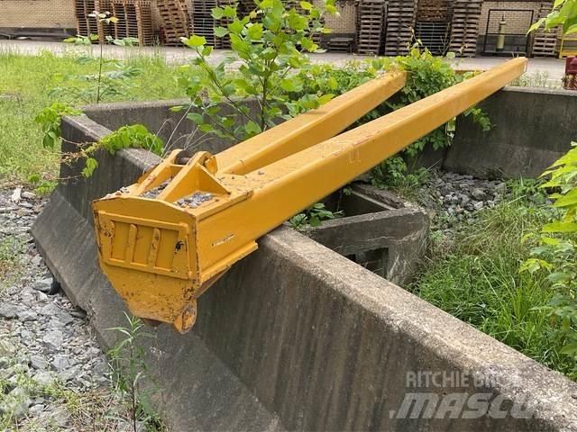 Midwestern  Kuormatraktorinosturit
