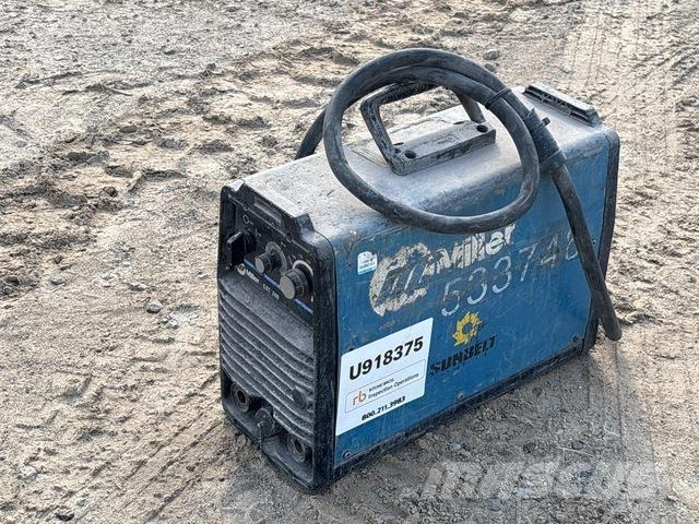 Miller CST-280 Hitsauslaitteet