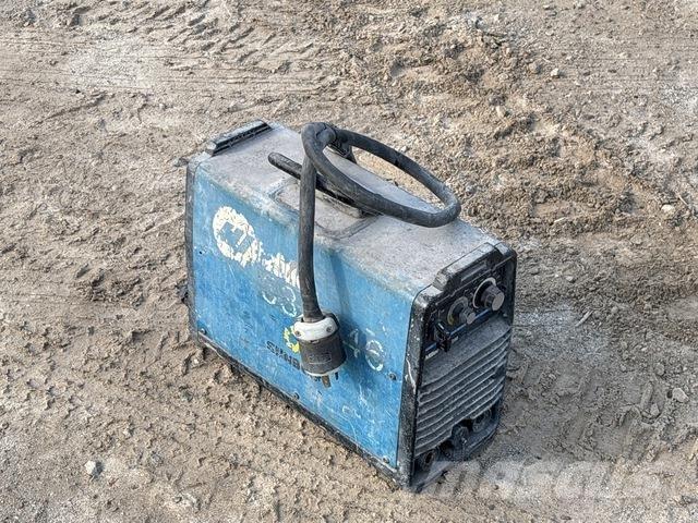 Miller CST-280 Hitsauslaitteet