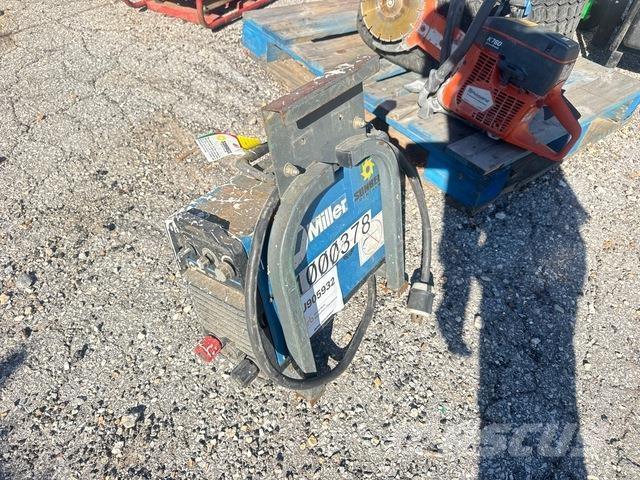 Miller CST-280 Hitsauslaitteet