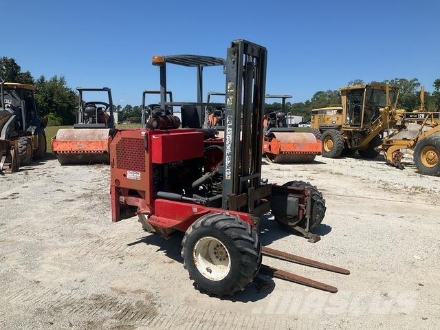 Moffett M5000 Ajoneuvotrukit
