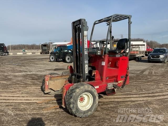 Moffett M55 Ajoneuvotrukit