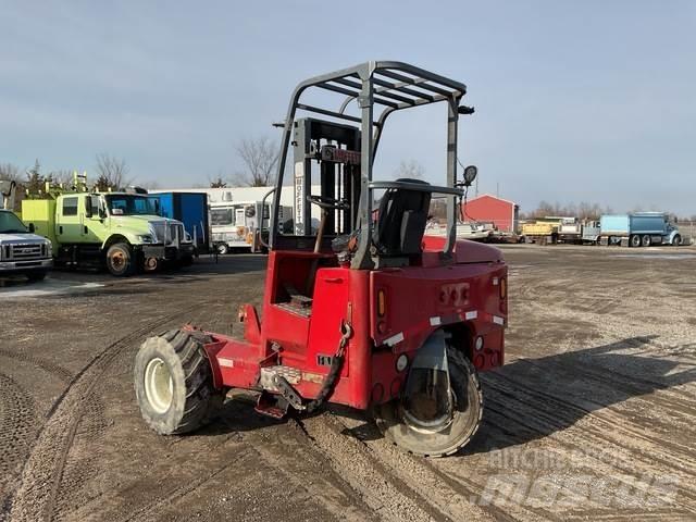 Moffett M55 Ajoneuvotrukit