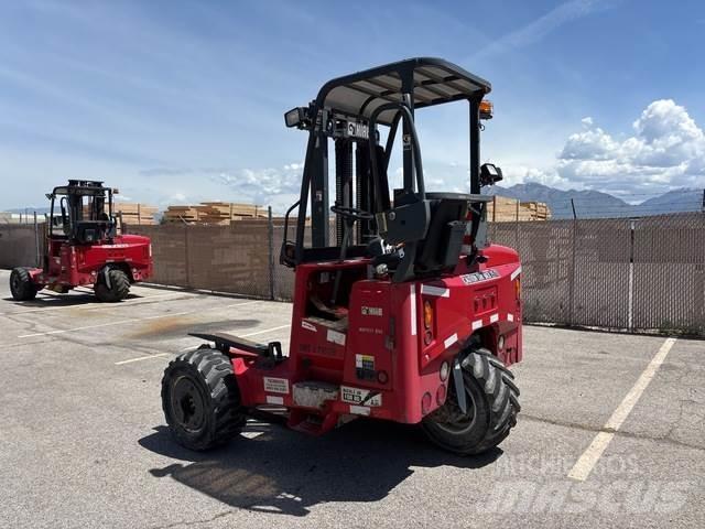 Moffett M55.4 Ajoneuvotrukit