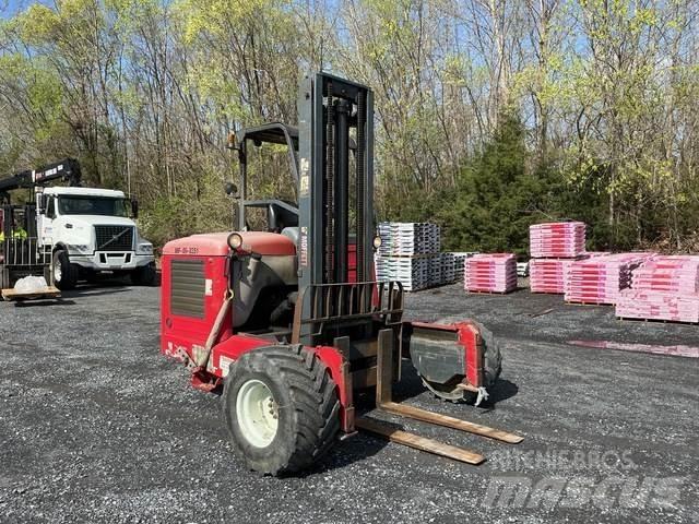 Moffett M5500 Ajoneuvotrukit