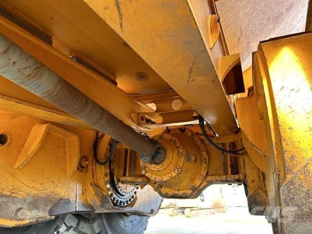 Moxy MT 41 Dumpperit