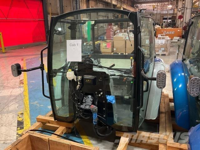 New Holland  Ohjaamot ja sisustat