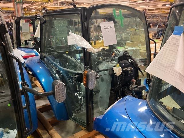 New Holland  Ohjaamot ja sisustat