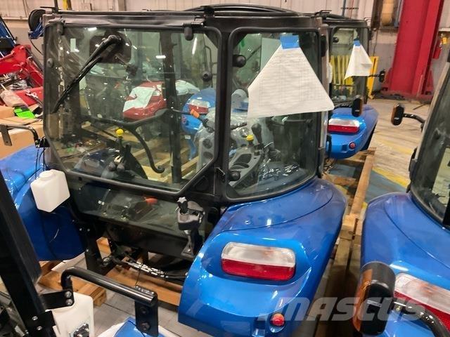New Holland  Ohjaamot ja sisustat