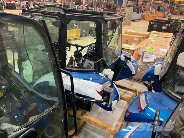 New Holland  Ohjaamot ja sisustat