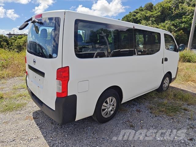 Nissan Caravan Minibussit