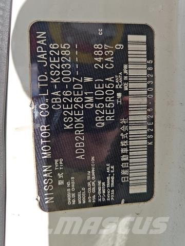 Nissan Caravan Minibussit