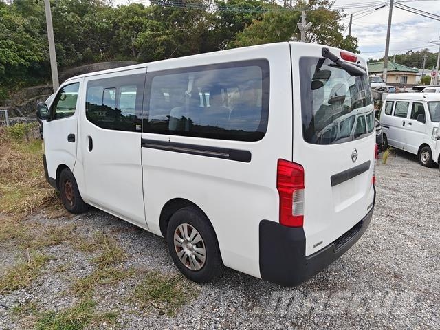 Nissan Caravan Minibussit
